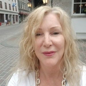 Meet your Posher, Marina